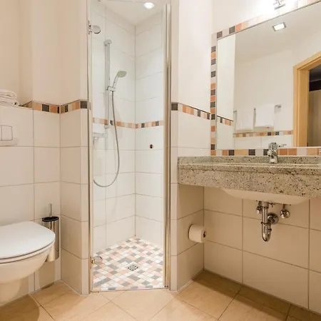 Am Fischerhafen Ditzum